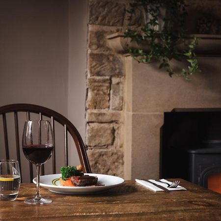 The Pilsley Inn - Chatsworth Baslow Exteriör bild