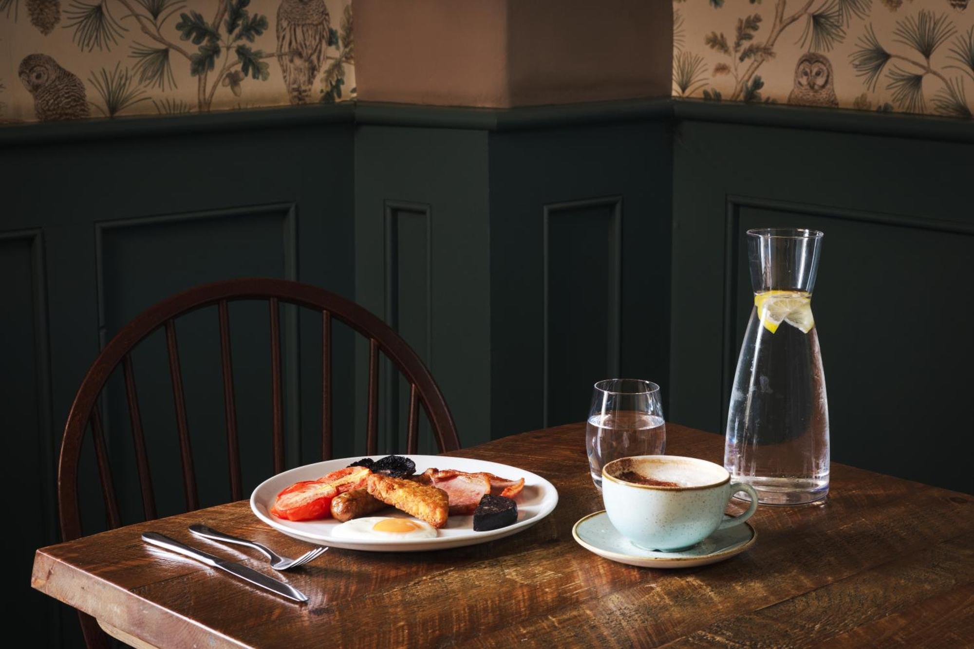 The Pilsley Inn - Chatsworth Baslow Exteriör bild