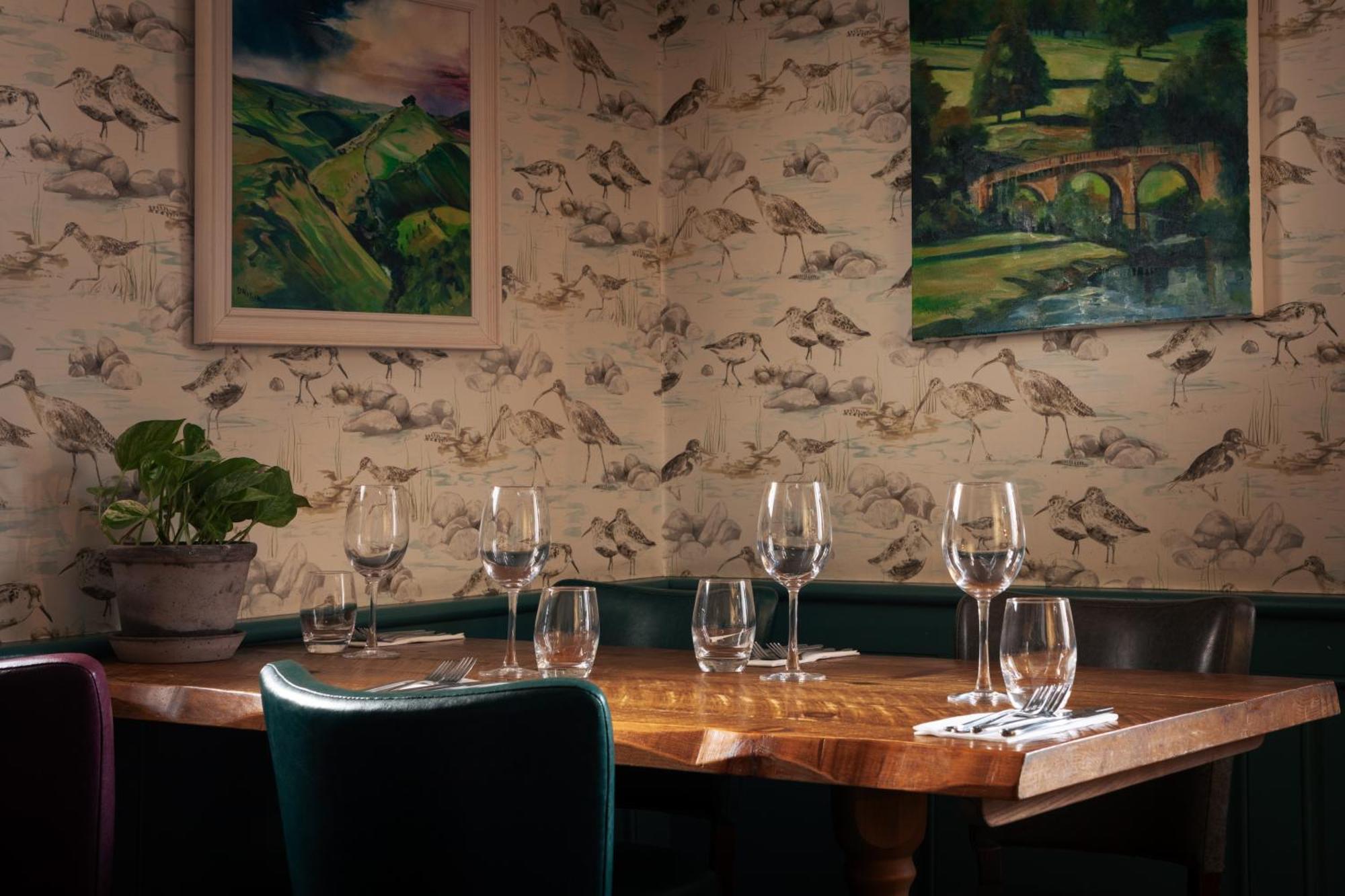 The Pilsley Inn - Chatsworth Baslow Exteriör bild