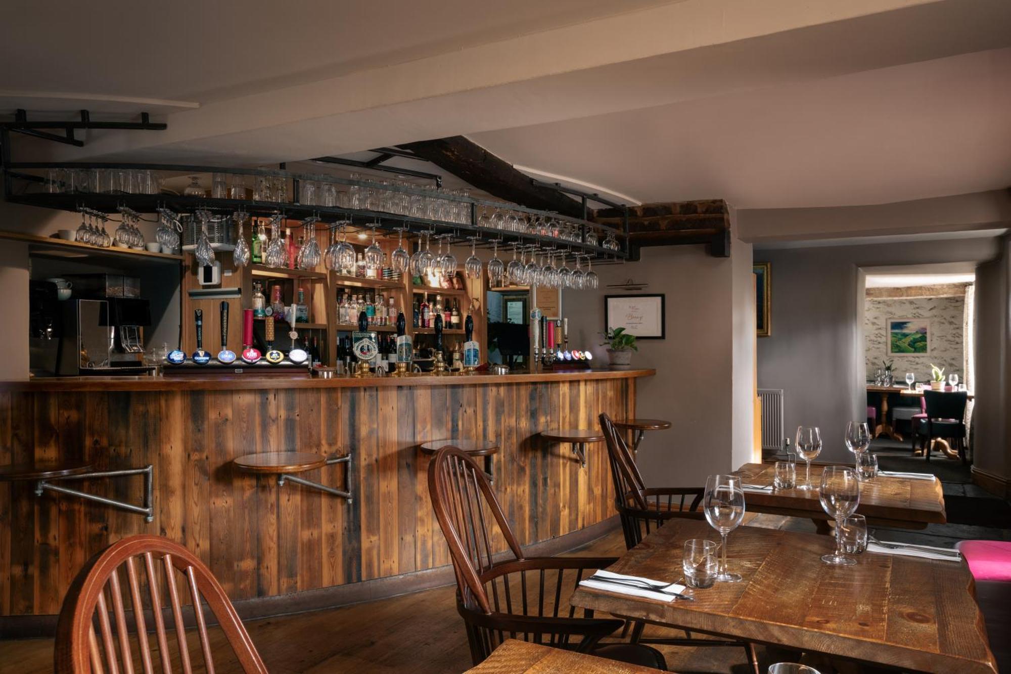 The Pilsley Inn - Chatsworth Baslow Exteriör bild